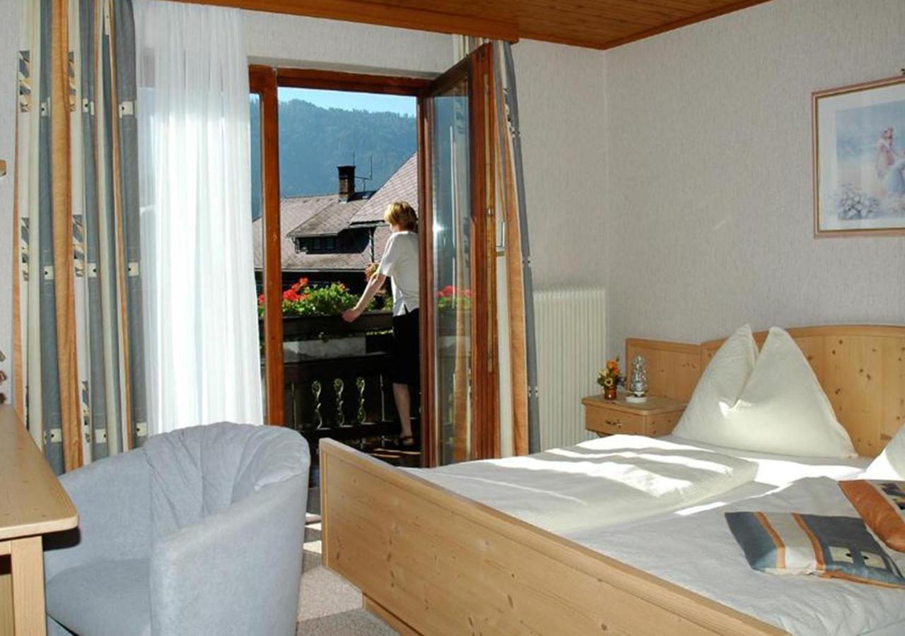 Pension & Ferienwohnung Sonnleiten Gnesau الغرفة الصورة