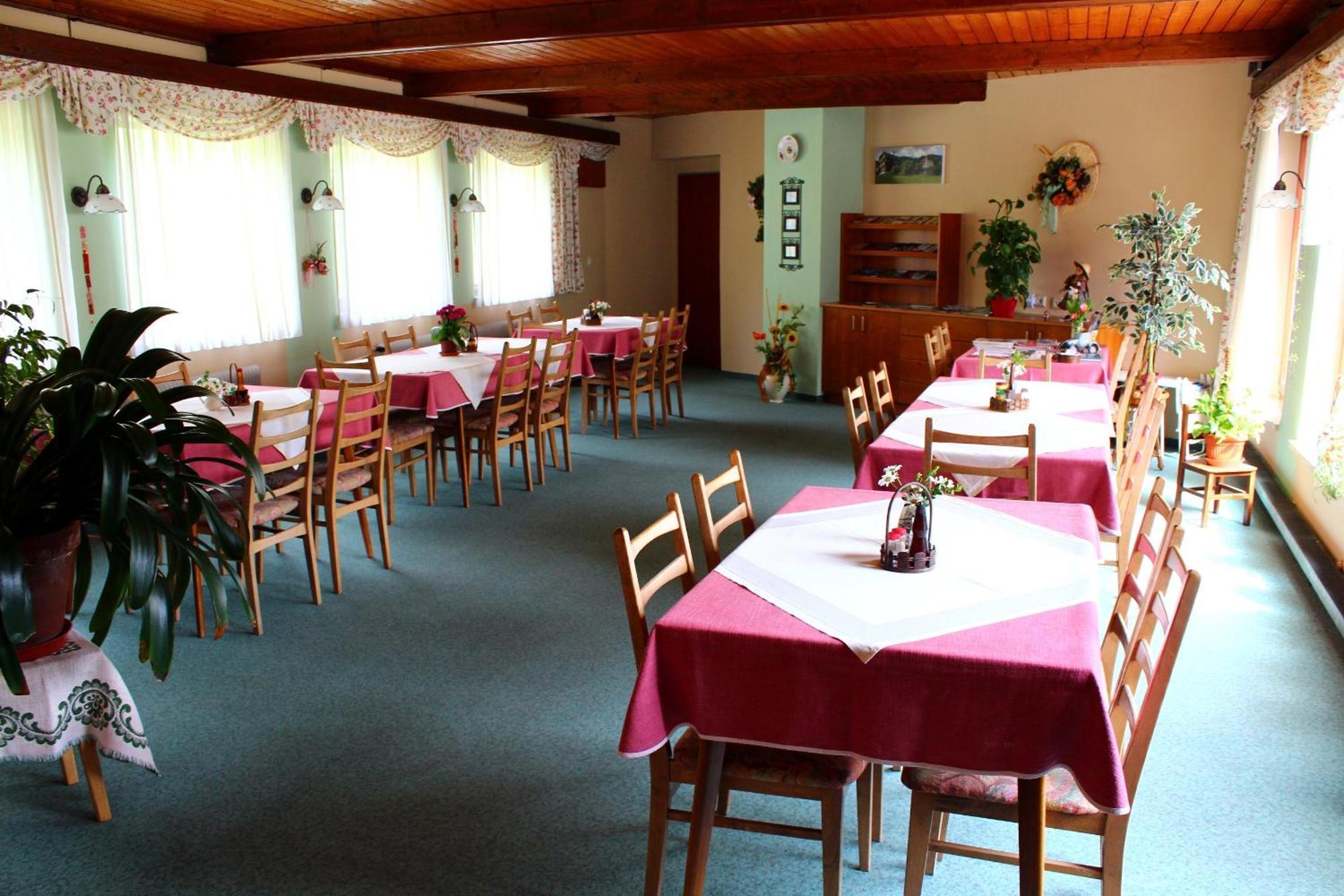 Pension & Ferienwohnung Sonnleiten Gnesau المظهر الخارجي الصورة